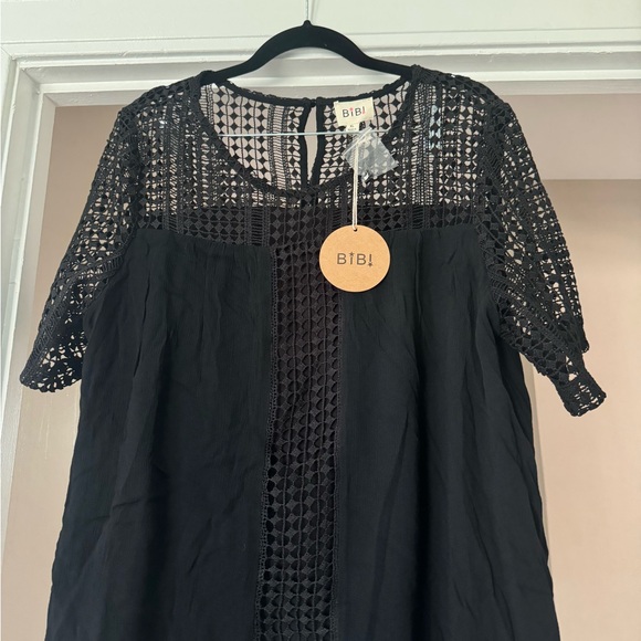 Black BiBi Top - Picture 2 of 3